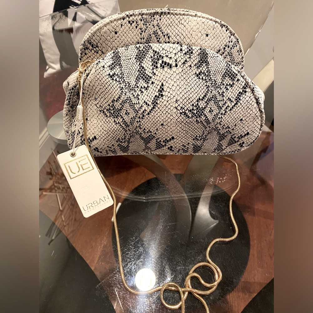 NWT Vegan Women’s Faux Snakeskin Clutch Handbag